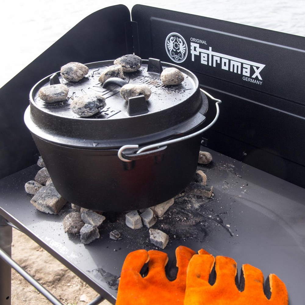 Petromax Dutch Oven Tafel FE90_3 Petromax FE90 Dutch Oven Tafel Groot